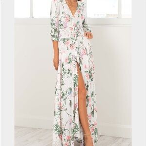 NWT Showpo Floral Maxi Dress – Size 8 (Small) – Button Front